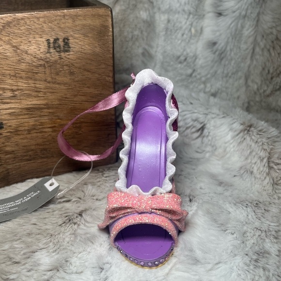 Disney Rapunzel Princess Runway Collection Shoe Ornament - Picture 2 of 8